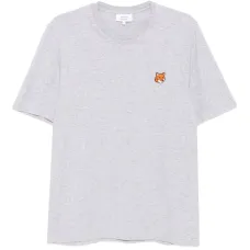 Футболка с нашивкой