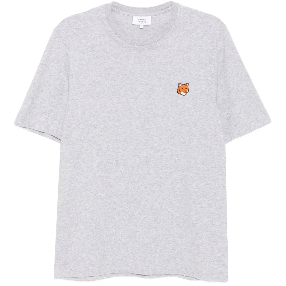 Футболка с нашивкой Футболка с нашивкой