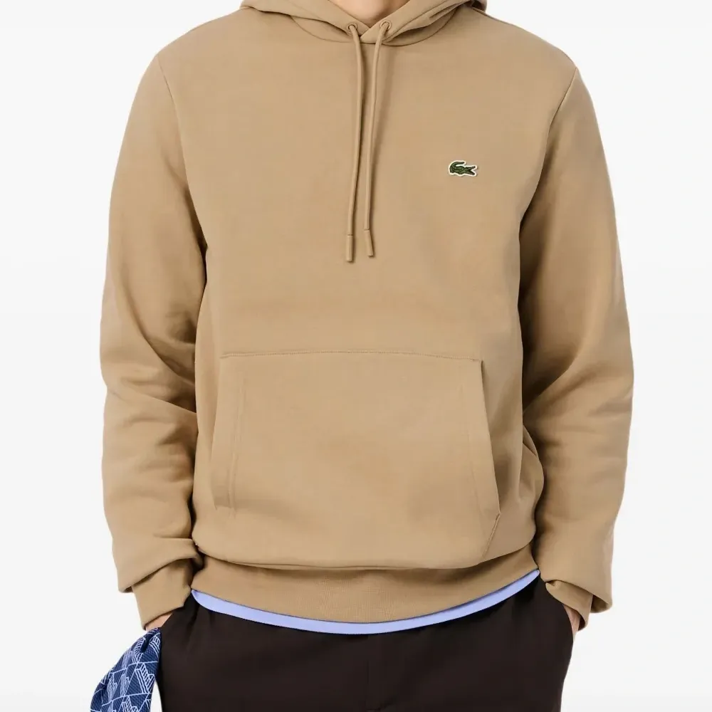 Худи с вышитым логотипом Худи с вышитым логотипом