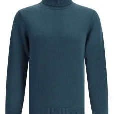 Шерстяной свитер с высоким воротником