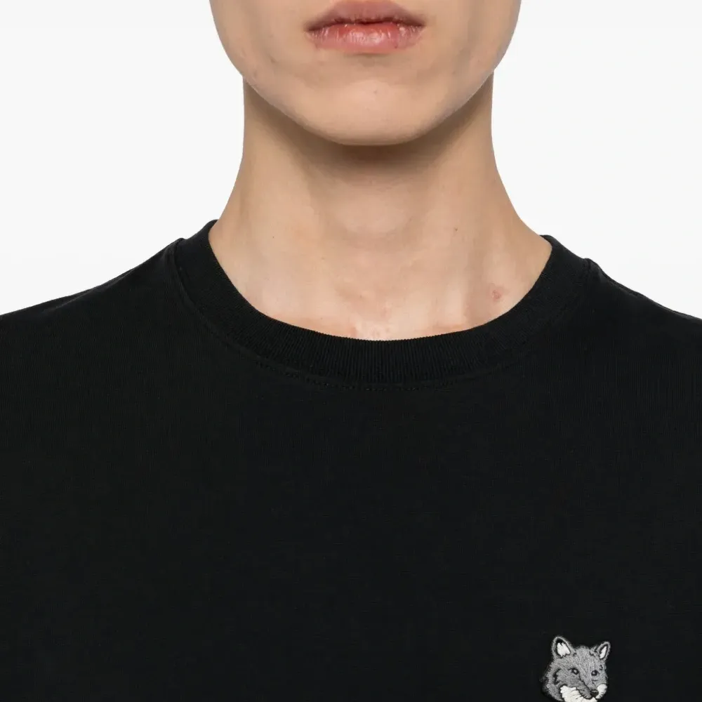 Футболка с нашивкой Футболка с нашивкой