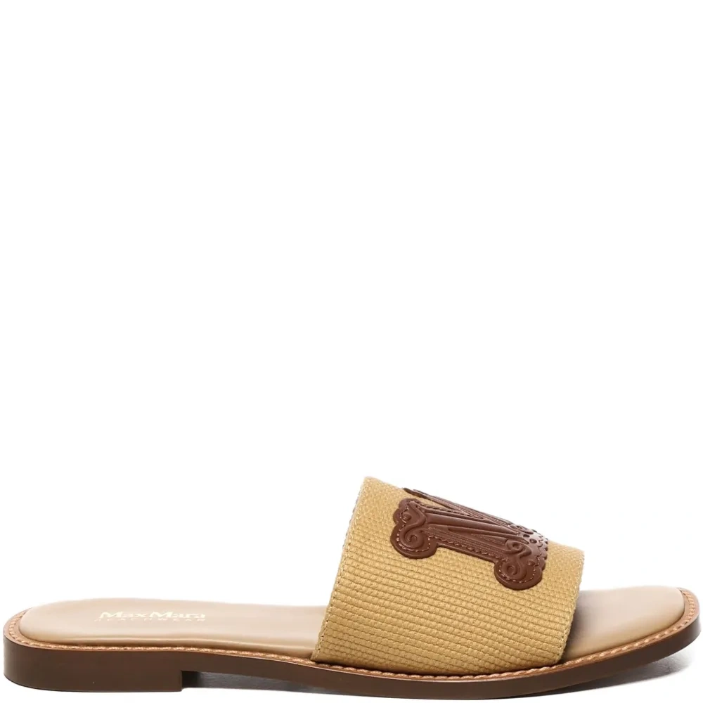 Сандалии с монограммой