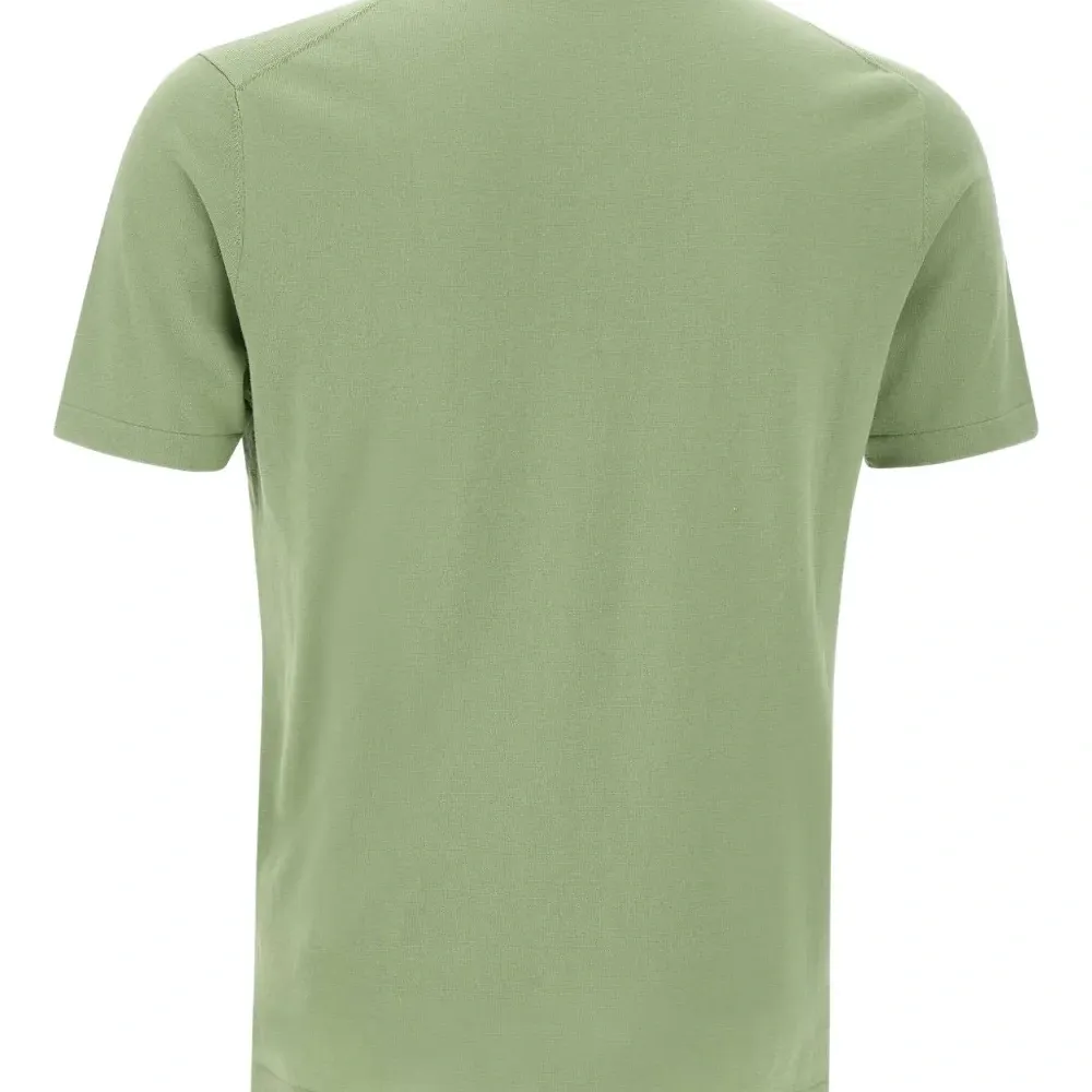 футболка с круглым вырезом футболка с круглым вырезом