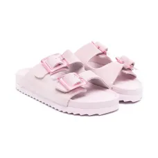 Сандалии с пряжками