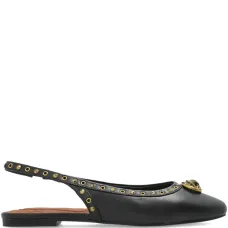 Туфли с ремешком на пятке и заклепками Туфли с ремешком на пятке и заклепками