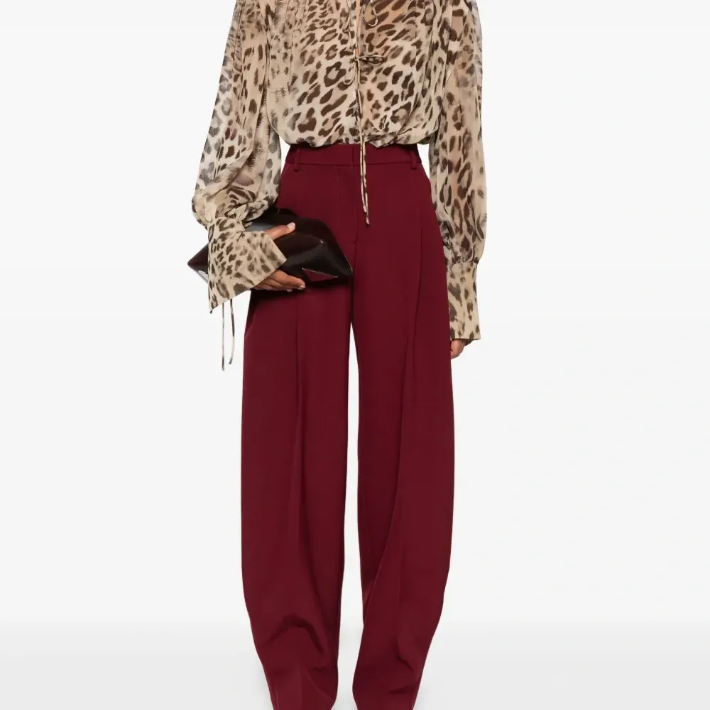 Блузка с леопардовым принтом