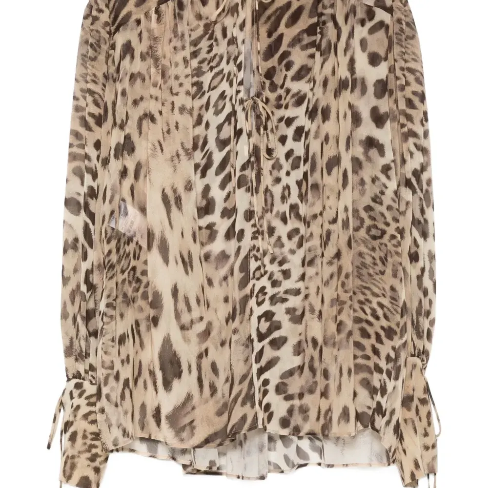 Блузка с леопардовым принтом