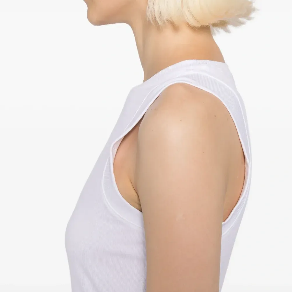 Топ Pose Modern Топ Pose Modern