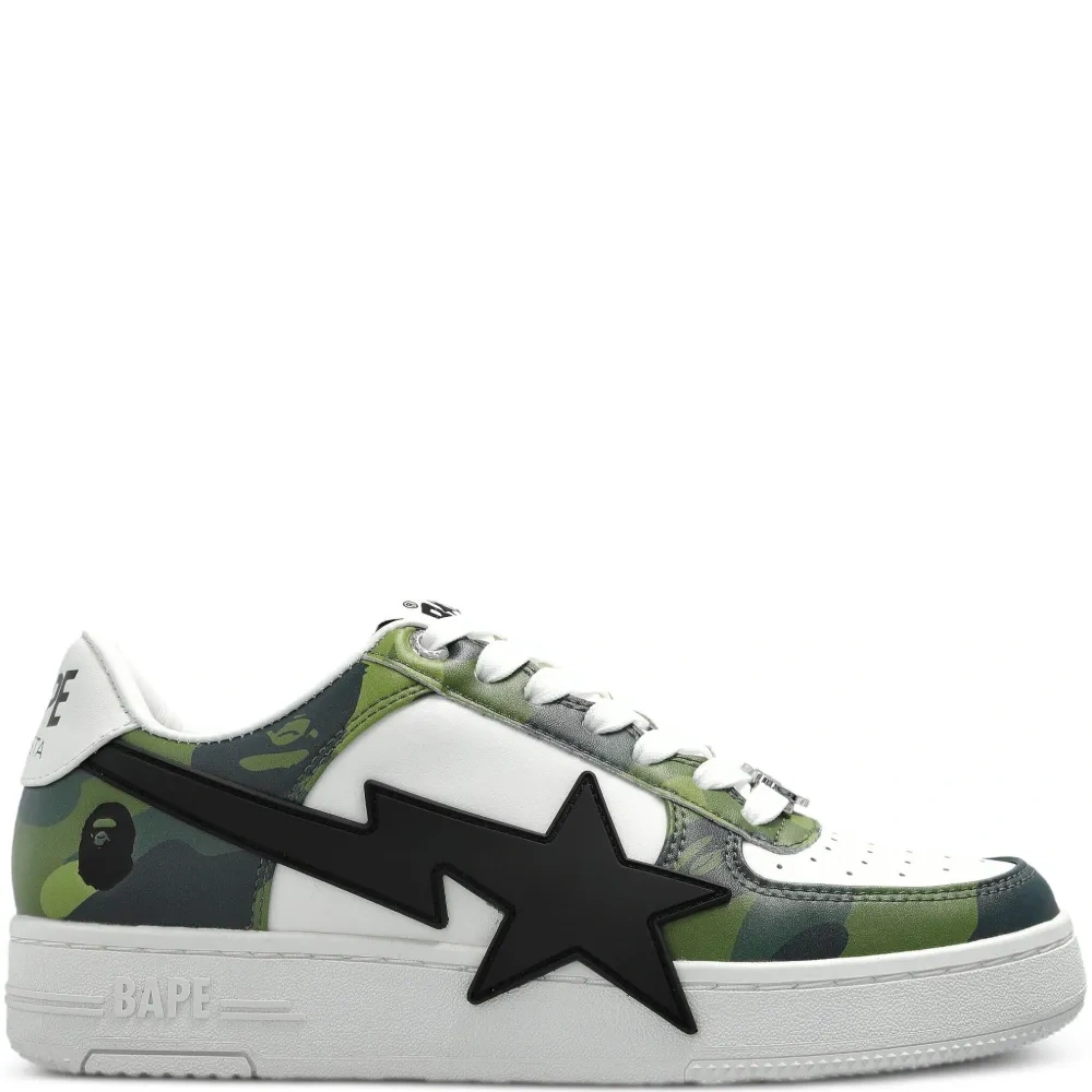 Кроссовки с камуфляжным узором и аппликацией