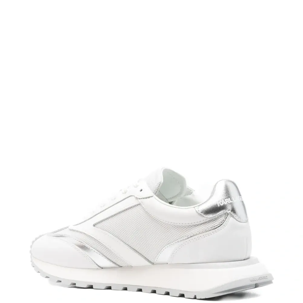 Кожаные кроссовки