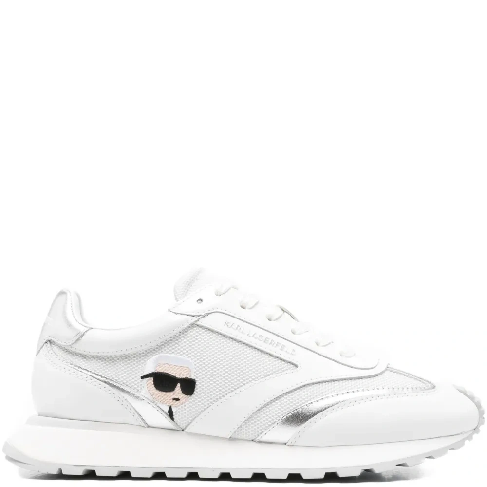 Кожаные кроссовки