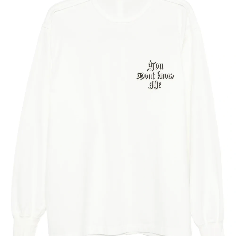 Футболка с длинными рукавами и графичным принтом