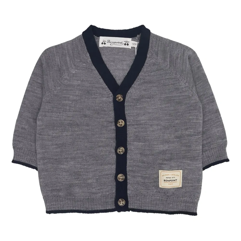 Кардиган с V-образным вырезом