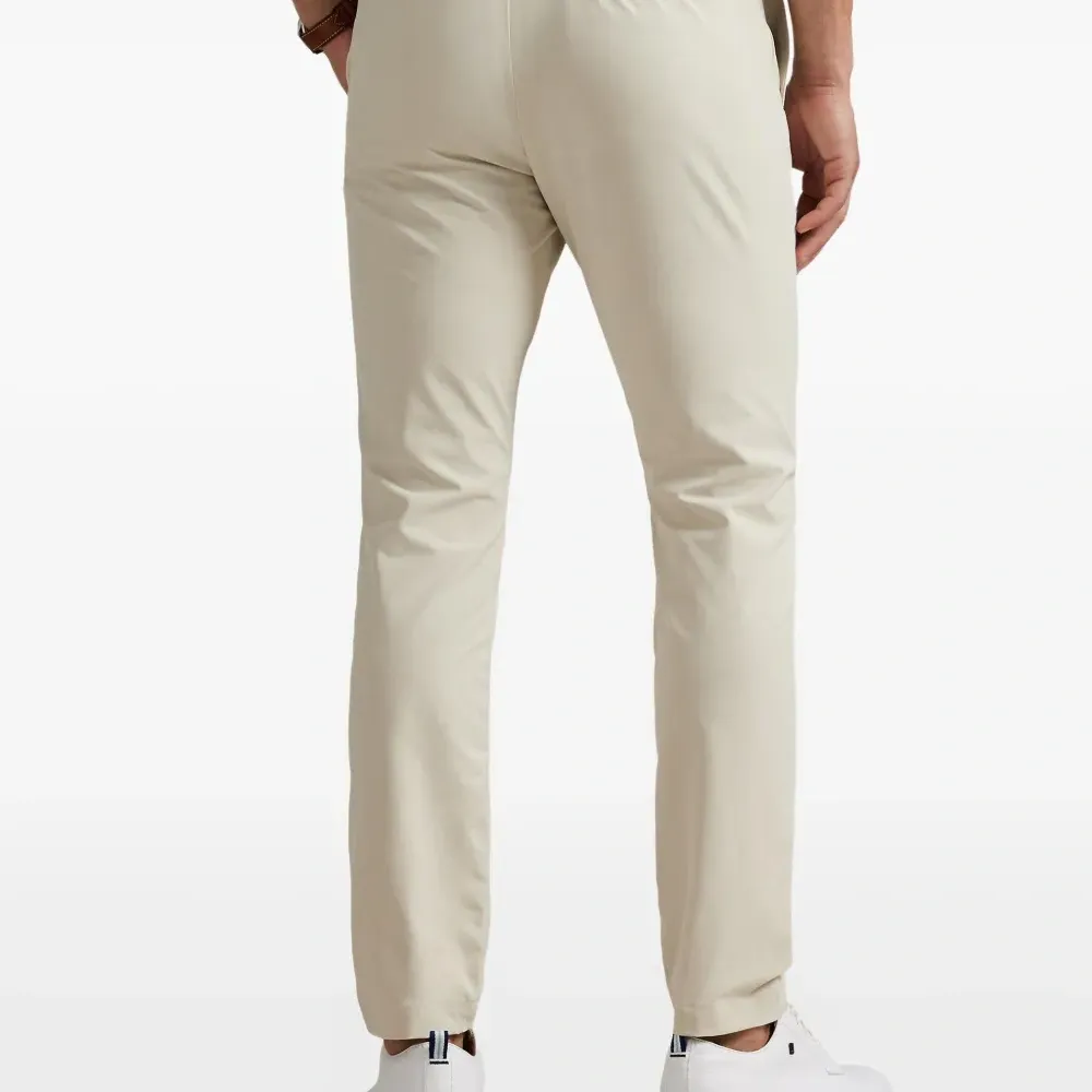 брюки с карманами