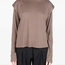 Футболка с вышивкой