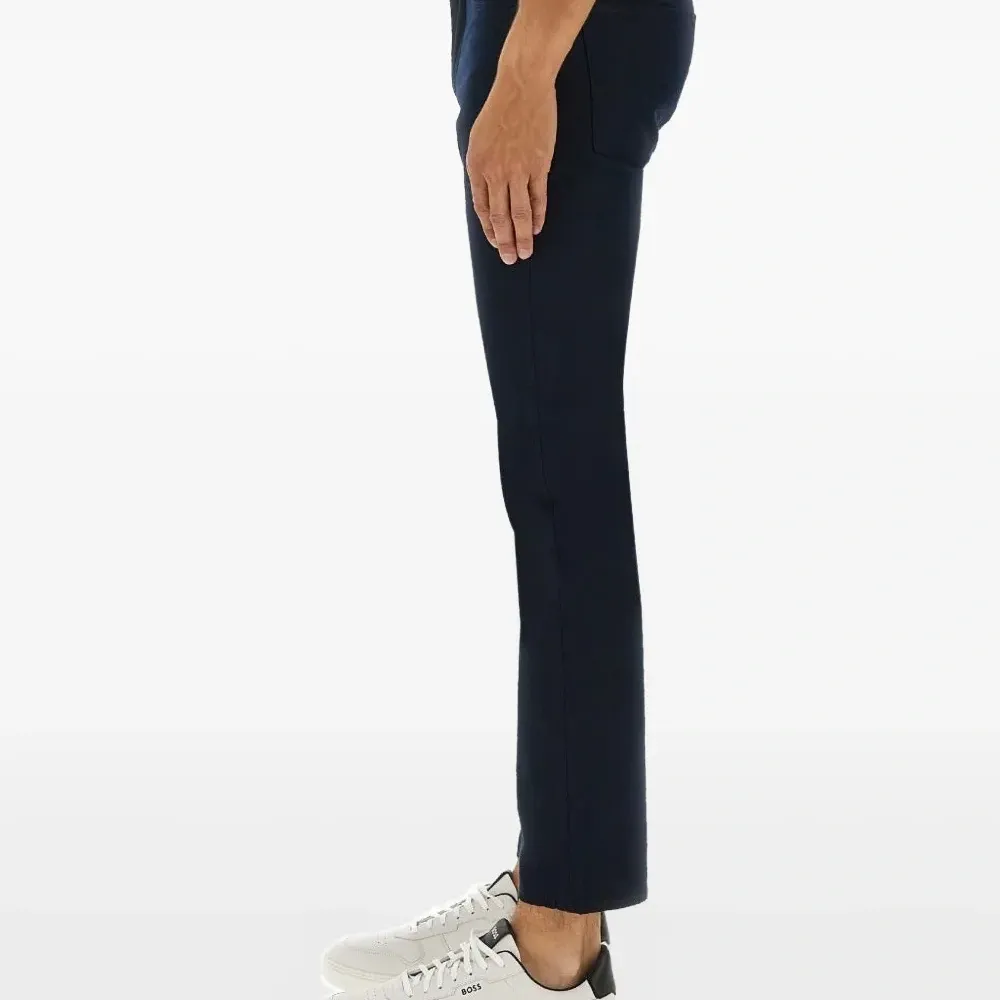 Брюки на пуговицах