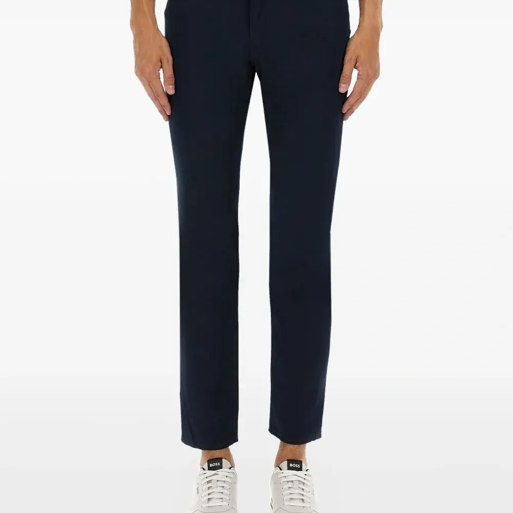 Брюки на пуговицах