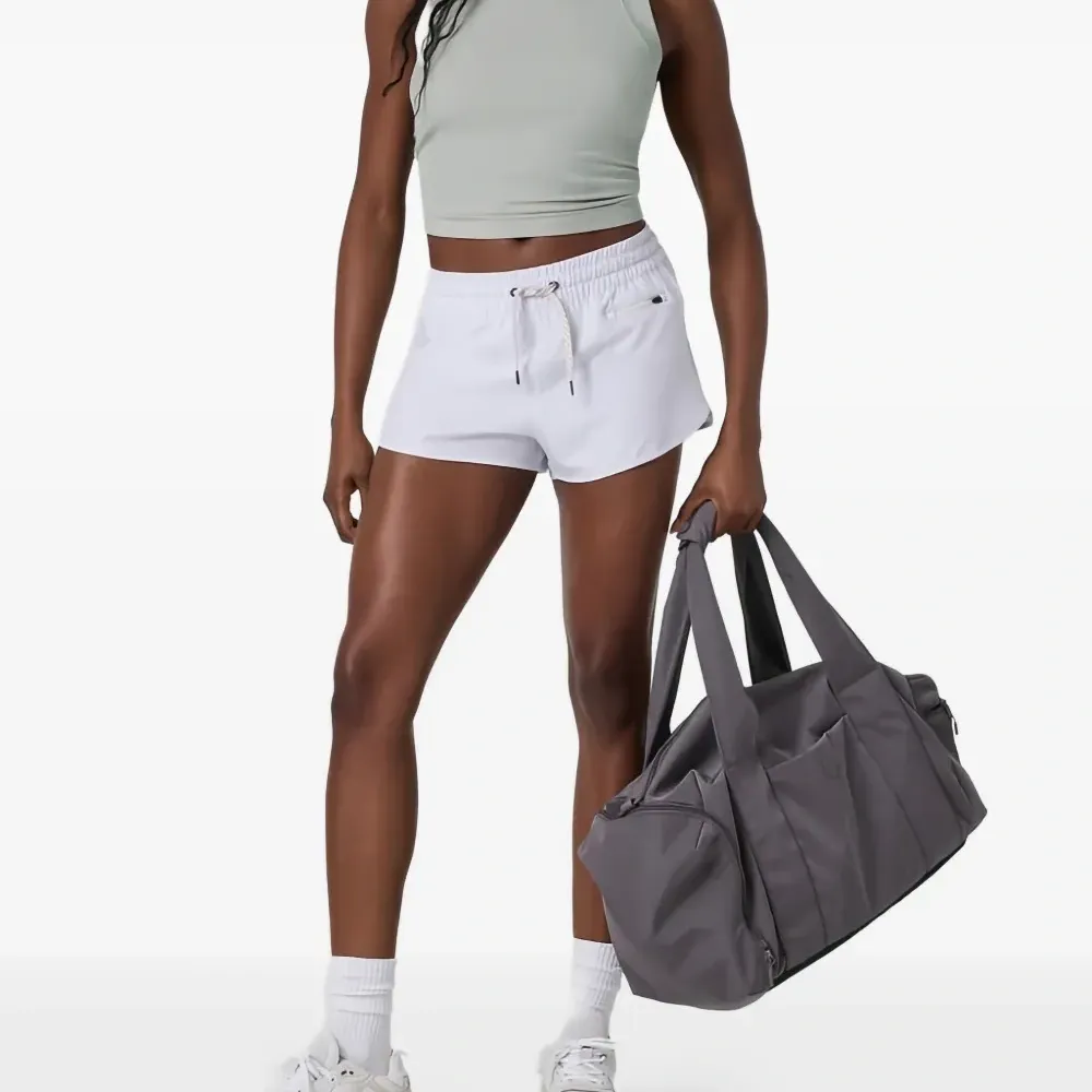 Майка Pose в рубчик с отделкой кантом