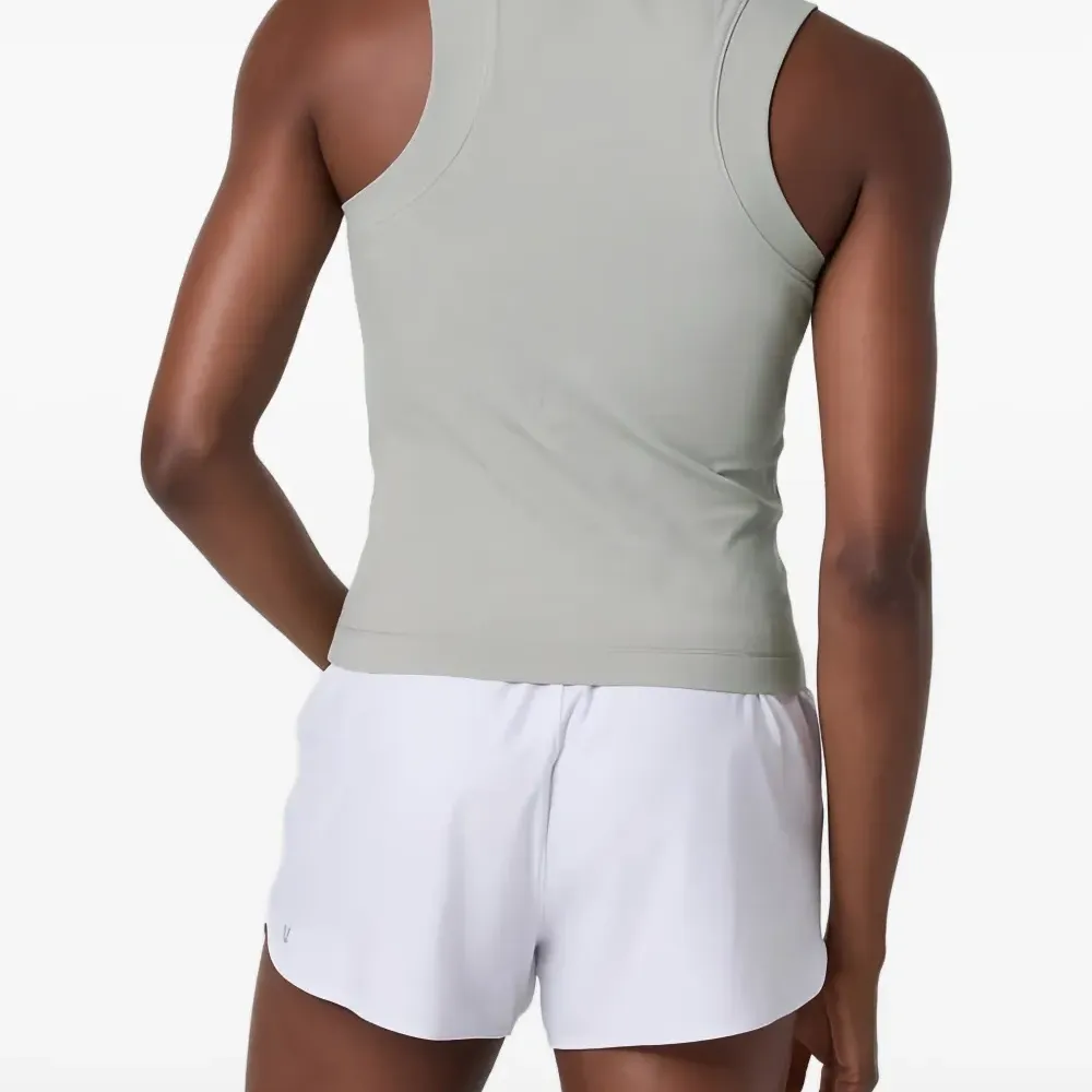 Майка Pose в рубчик с отделкой кантом