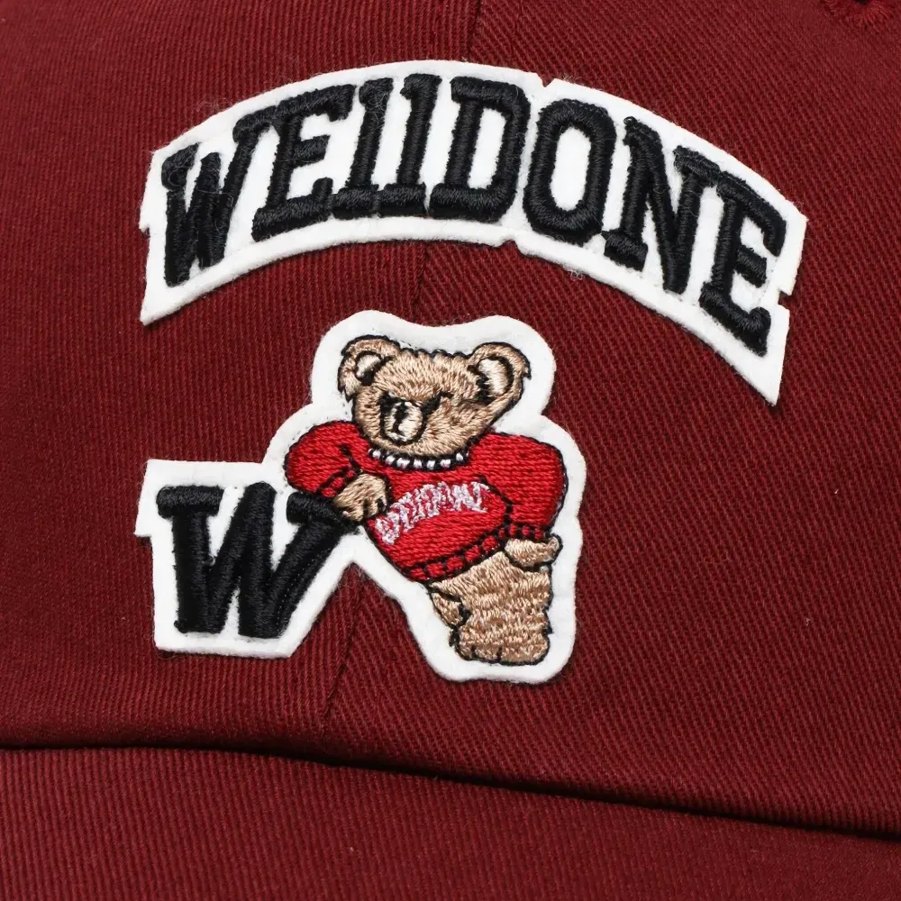 бейсболка с логотипом