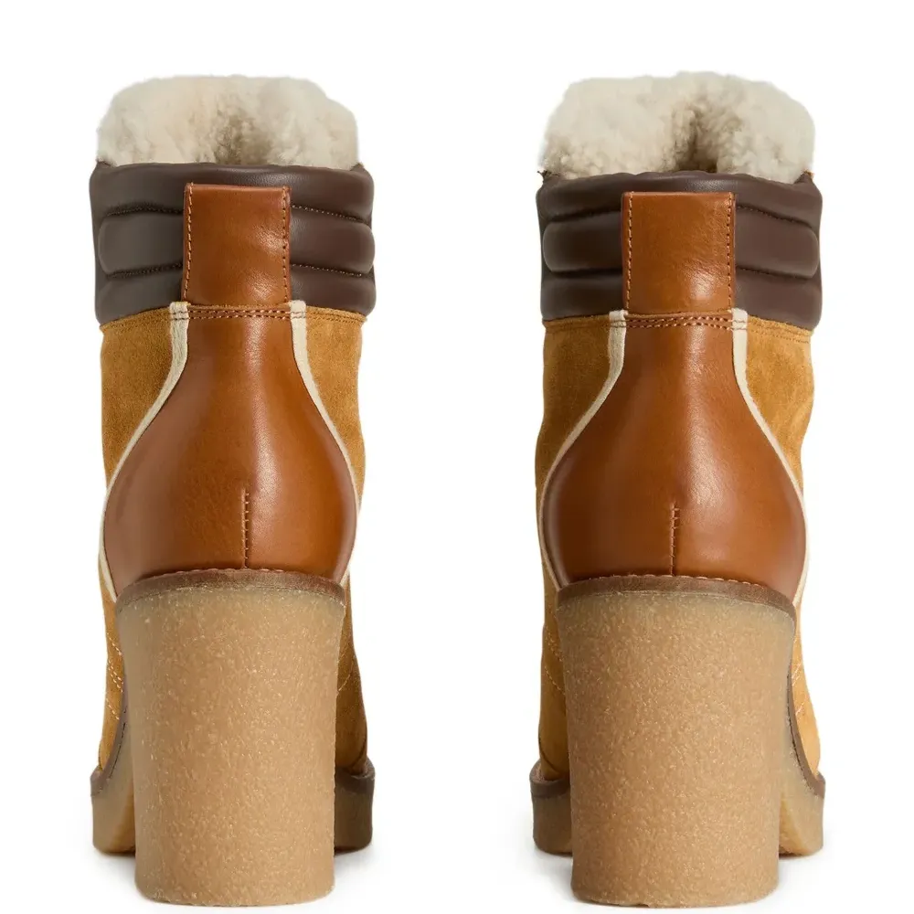 Ботильоны на шнуровке с отделкой из овчины Ботильоны на шнуровке с отделкой из овчины