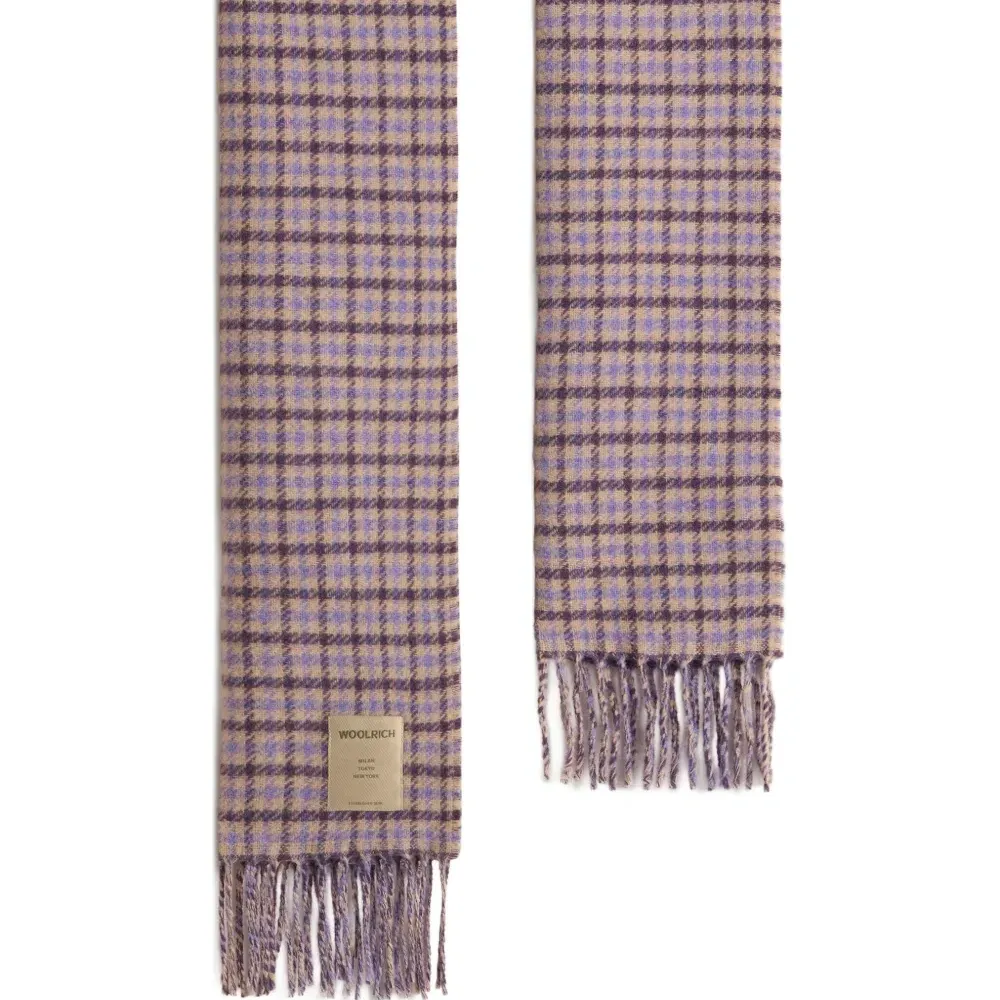 Клетчатый шарф с бахромой