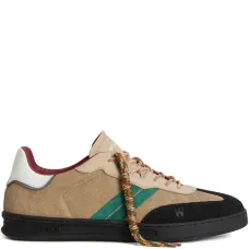 Кроссовки со вставками Кроссовки со вставками