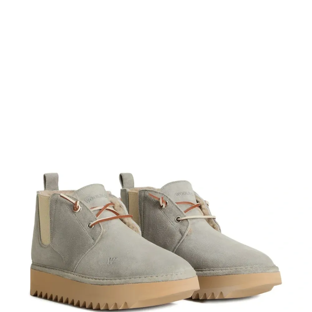 Ботинки Hugger на шнуровке