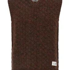 свитер без рукавов