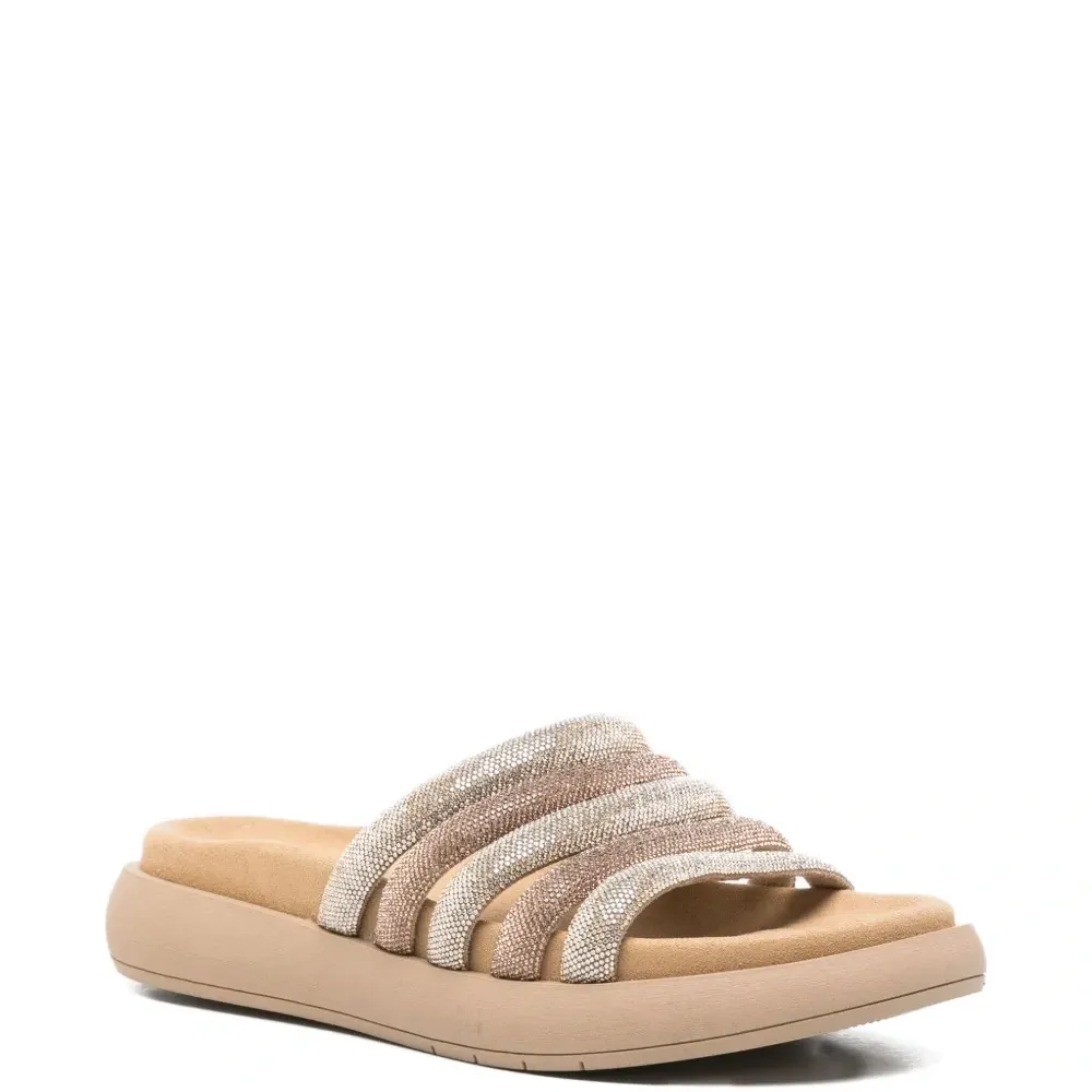 Шлепанцы с ремешками