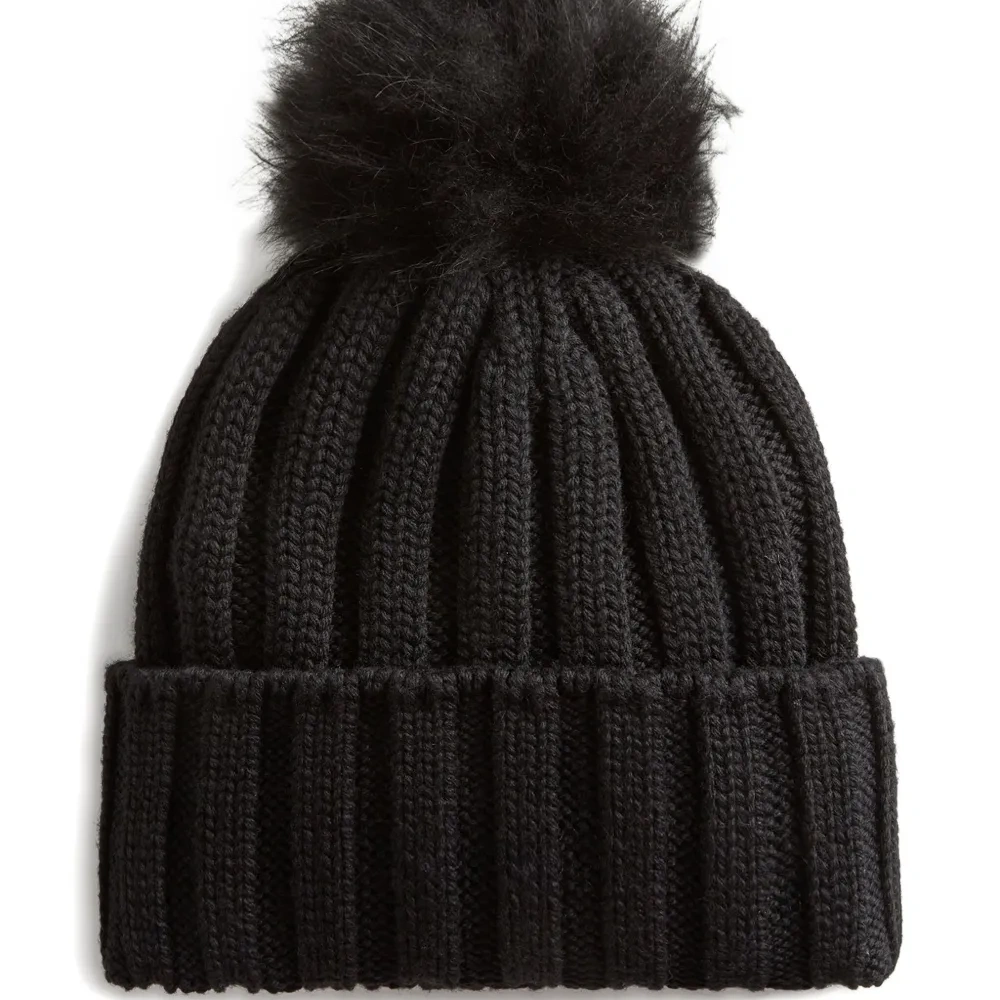 Кашемировая шапка бини с помпоном