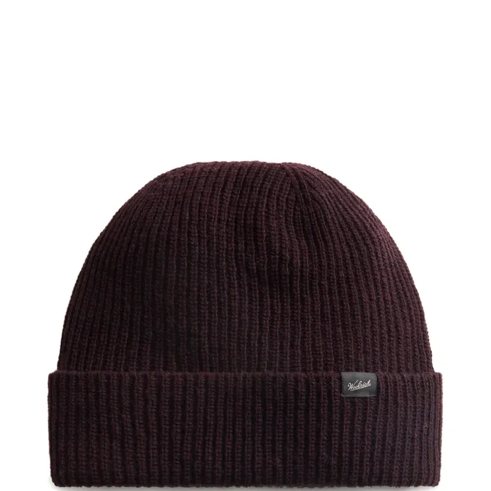 Рифленая (или вязаная резинкой) шапка