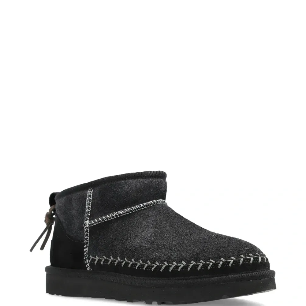 Ботинки с плетеной отделкой