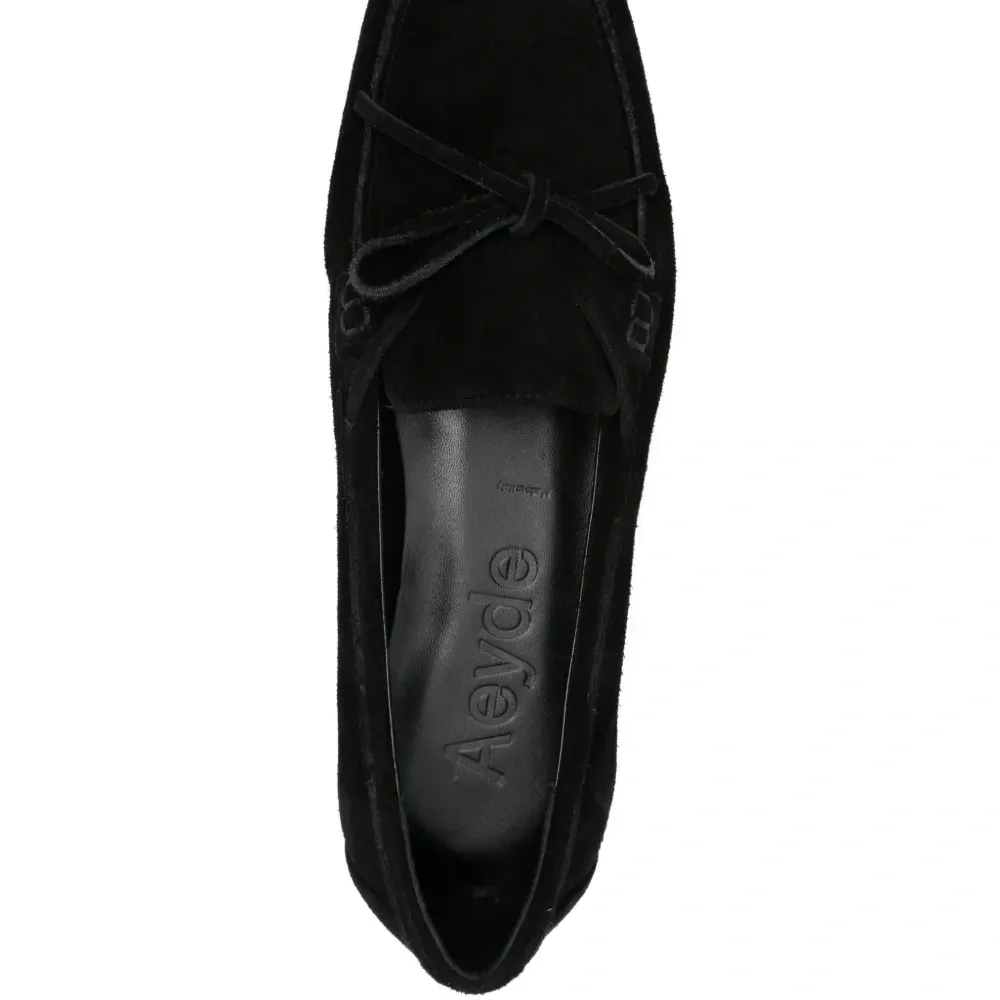 Лоферы с бантом