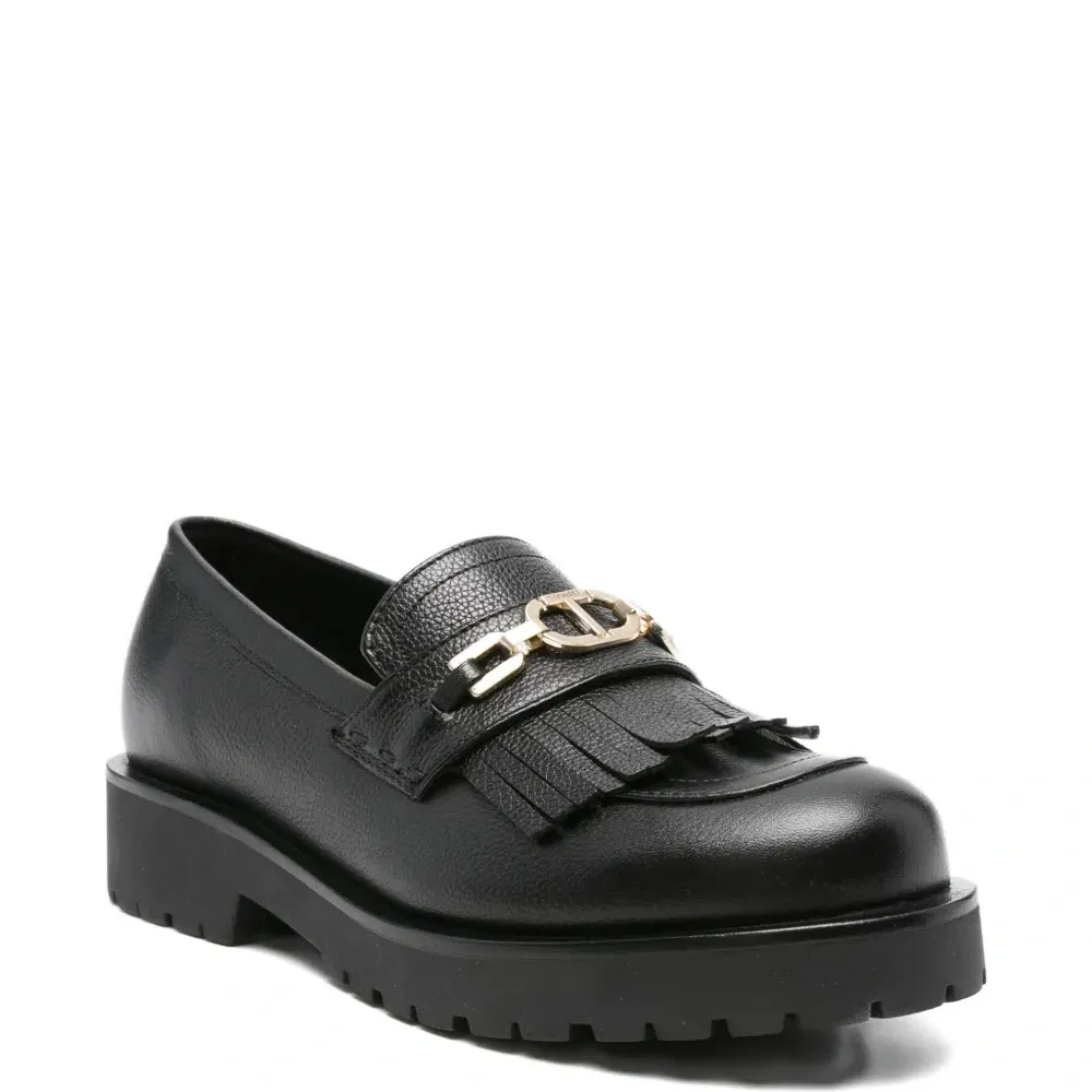 Лоферы с кисточками и логотипом