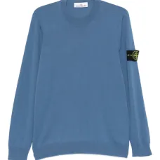 Свитер с круглым вырезом