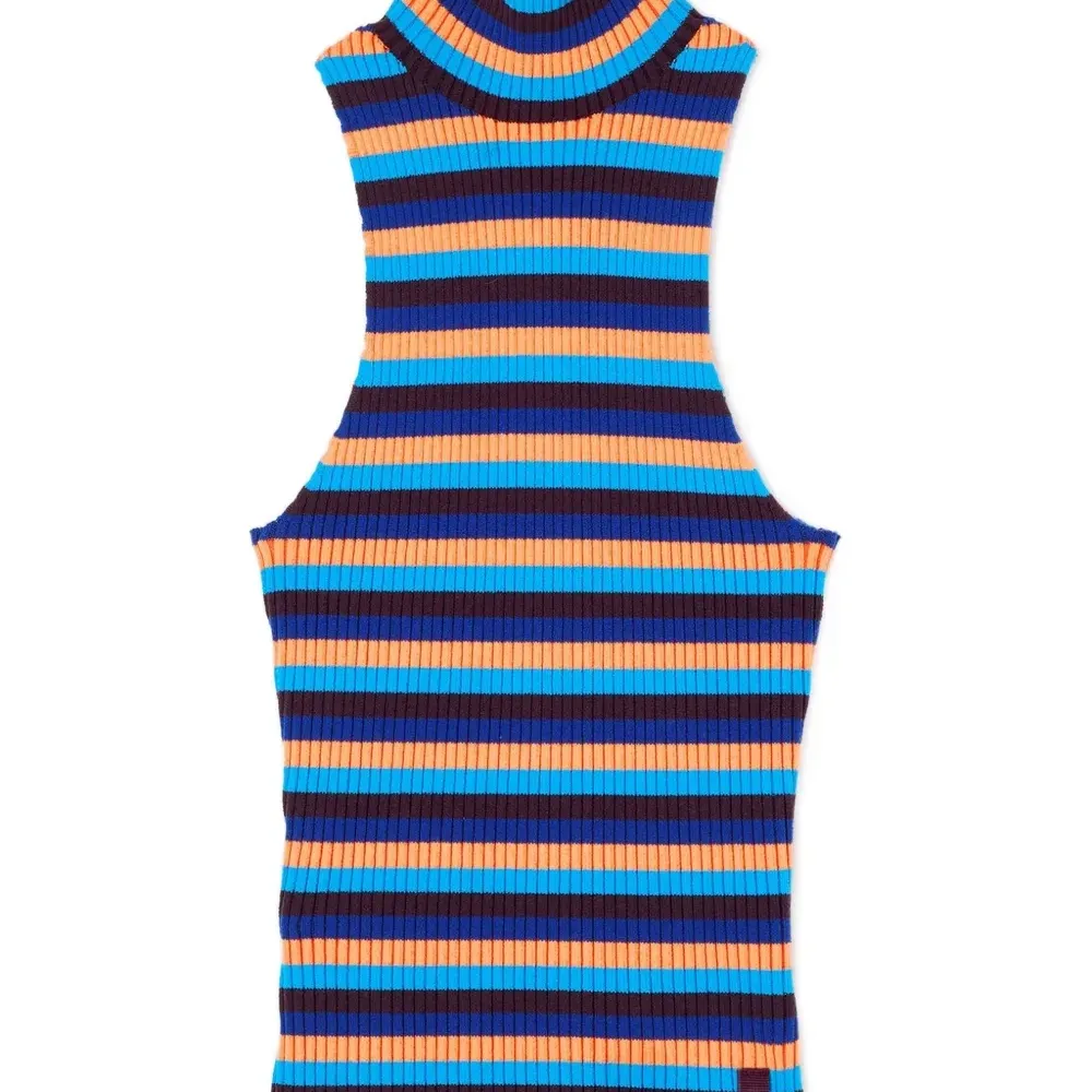 Топ в полоску с высоким воротником