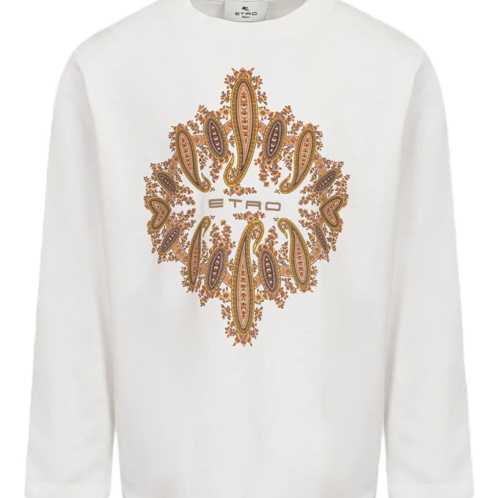 Футболка с длинными рукавами и принтом пейсли