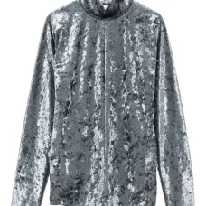 Бархатный топ с высоким воротником