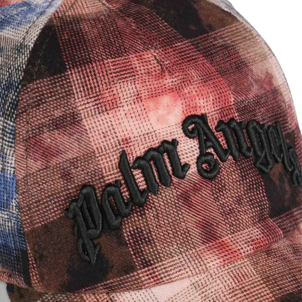 Бейсболка в клетку