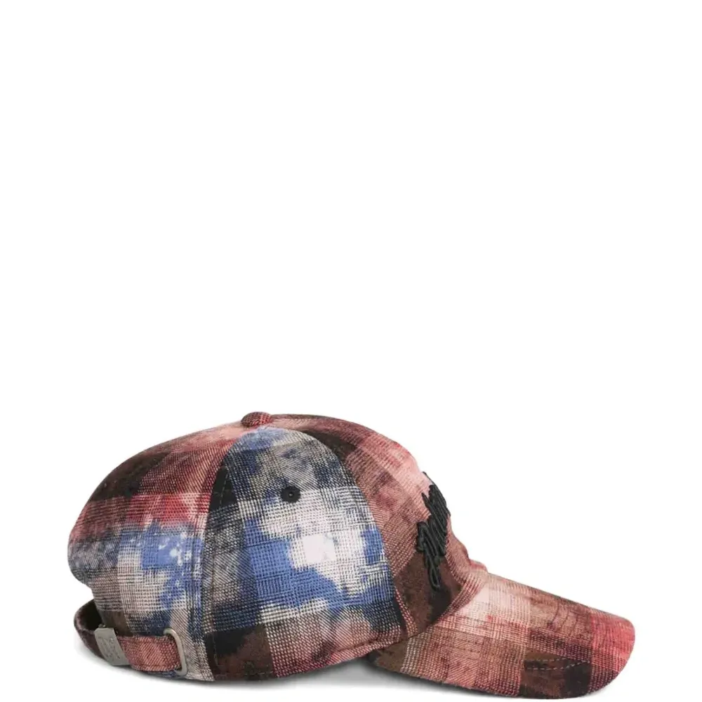 Бейсболка в клетку