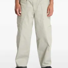 Широкие брюки с накладными карманами