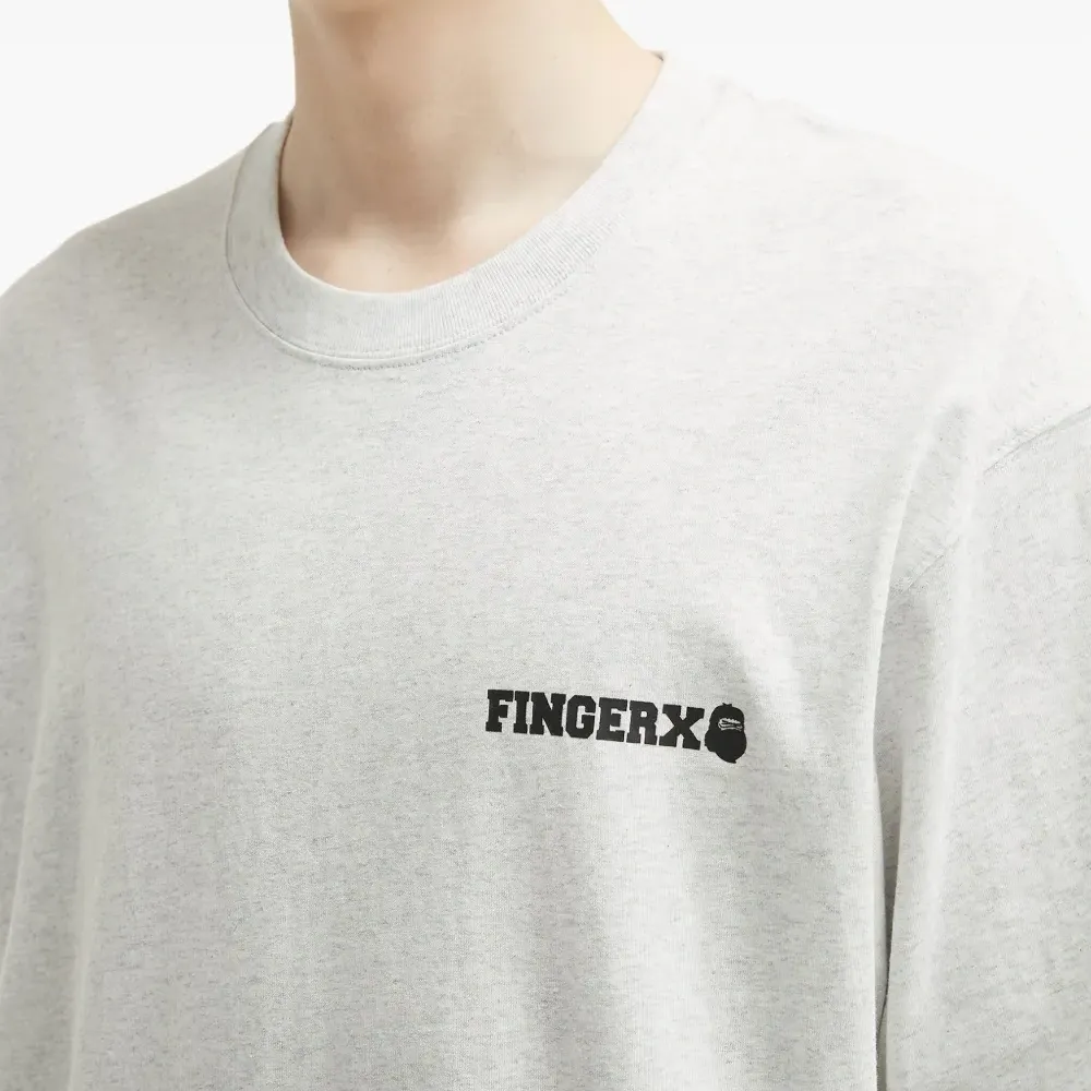 футболка с вышитым логотипом