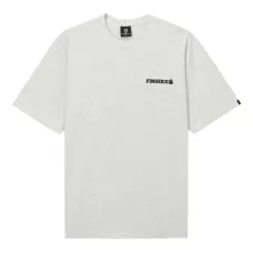 футболка с вышитым логотипом