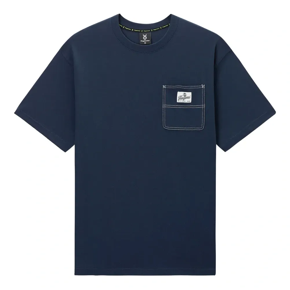 футболка с карманом