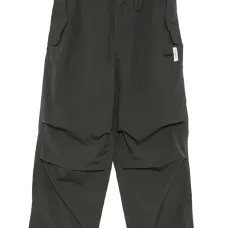 брюки с нашивкой-логотипом