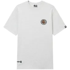 футболка с вышитым логотипом