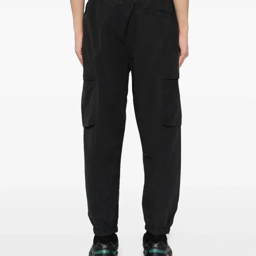 брюки с эластичным поясом