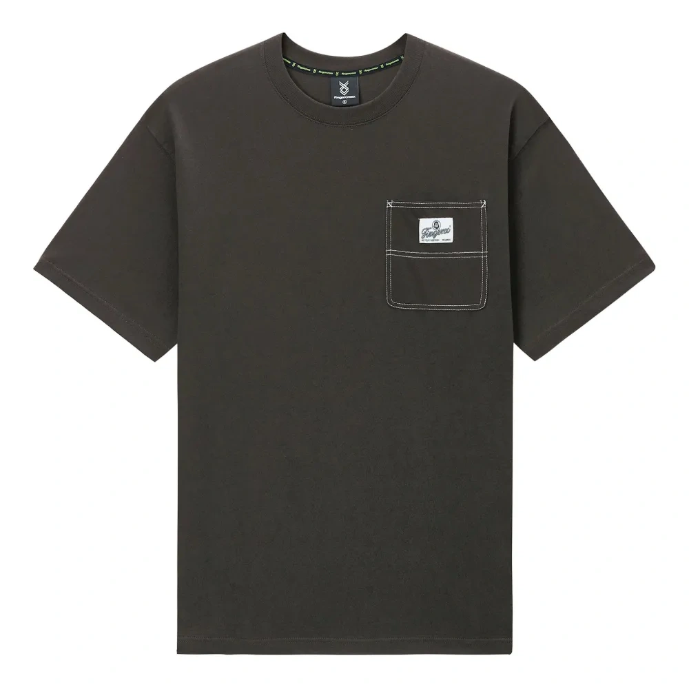 футболка с карманом