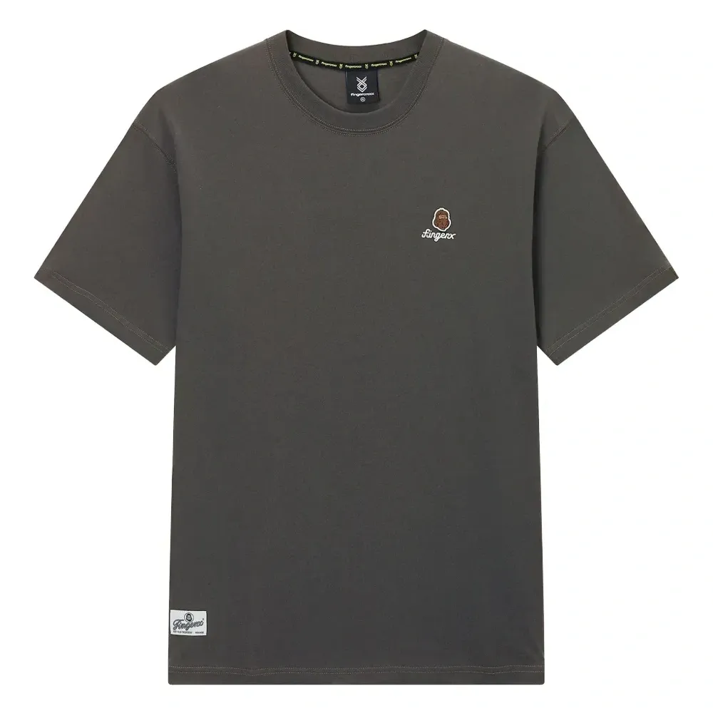 футболка с вышитым логотипом футболка с вышитым логотипом